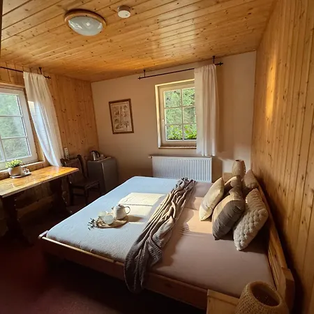 Kamenny Mlyn Pensionat 3*